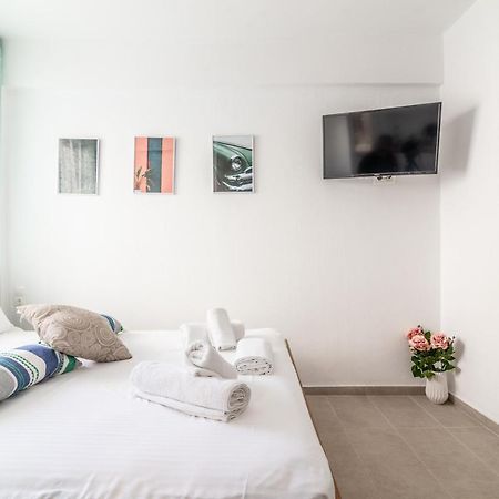 Renovated Studio Near Downtown Heraklion  ภายนอก รูปภาพ